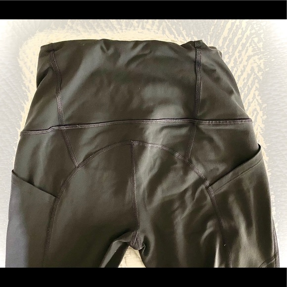 VS KNOCKOUT LEGGING SIZE XS - Picture 5 of 6